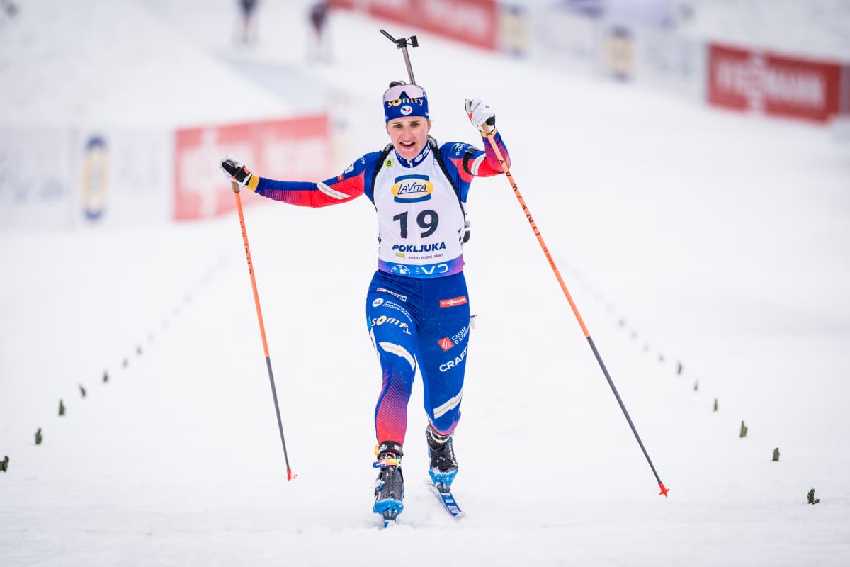 ほぼ新品　BIATHLON QuickEasy EQ17 Clean-shooting Julia Simon, Bests Elements, Wins Pokljuka Short